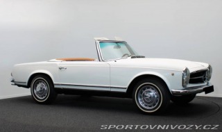 Mercedes-Benz SL 230SL Pagode (W113) 1967