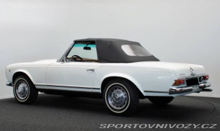 Mercedes-Benz SL 230SL Pagode (W113) 1967