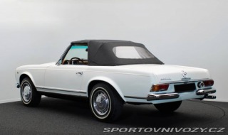 Mercedes-Benz SL 230SL Pagode (W113) 1967