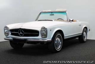 Mercedes-Benz SL 230SL Pagode (W113) 1967