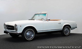 Mercedes-Benz SL 230SL Pagode (W113) 1967