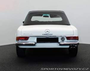 Mercedes-Benz SL 230SL Pagode (W113) 1967