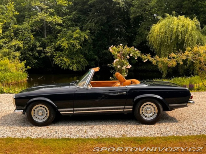 Mercedes-Benz SL 230 SL Pagode (W113) 1964