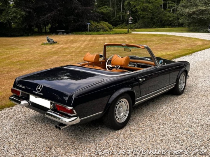 Mercedes-Benz SL 230 SL Pagode (W113) 1964