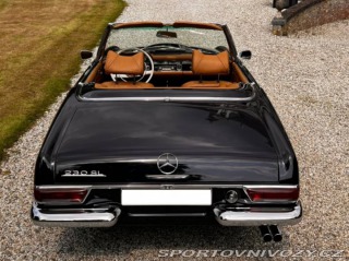 Mercedes-Benz SL 230 SL Pagode (W113) 1964