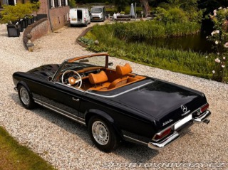 Mercedes-Benz SL 230 SL Pagode (W113) 1964
