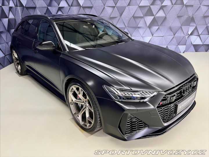 Audi RS6 PERFORMANCE,AKRAPOVIČ,KER 2024