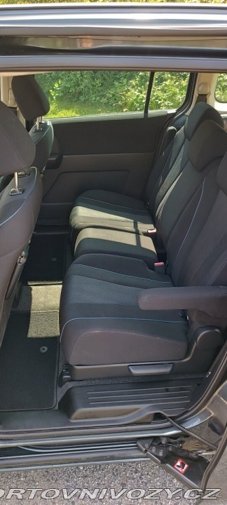 Mazda Ostatní modely 5 2,0 2011
