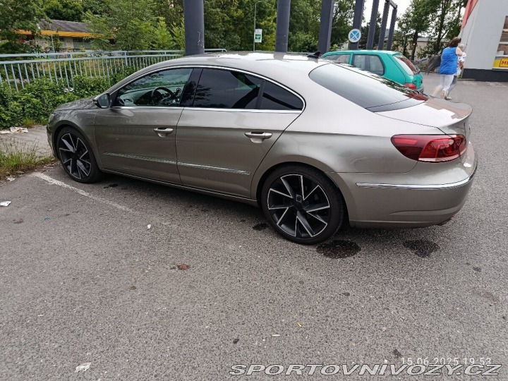 Volkswagen Ostatní modely Tiguan 2,0 2012