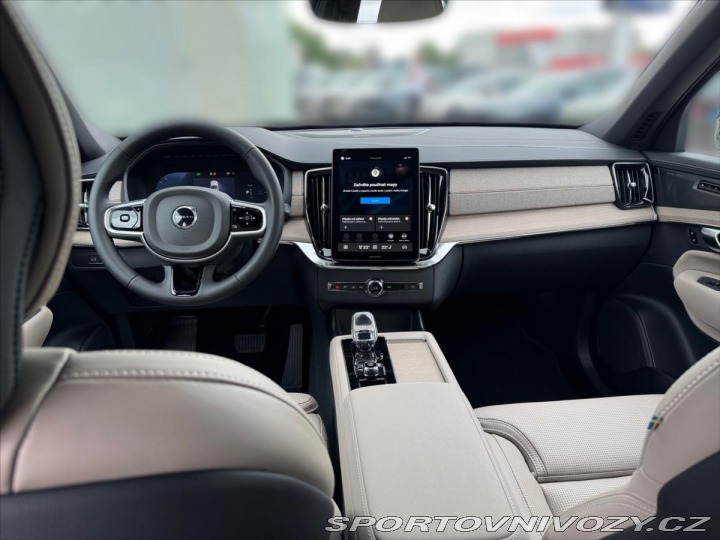 Volvo Ostatní modely XC90 2,0 T8 AWD Plus Bright 79 2025
