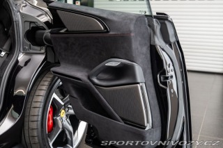 Ferrari Purosangue  2025