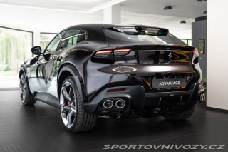 Ferrari Purosangue  2025