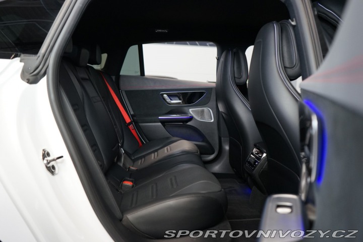 Mercedes-Benz Ostatní modely EQE 43 AMG*4M*HYPERSCREEN*TAŽ 2023