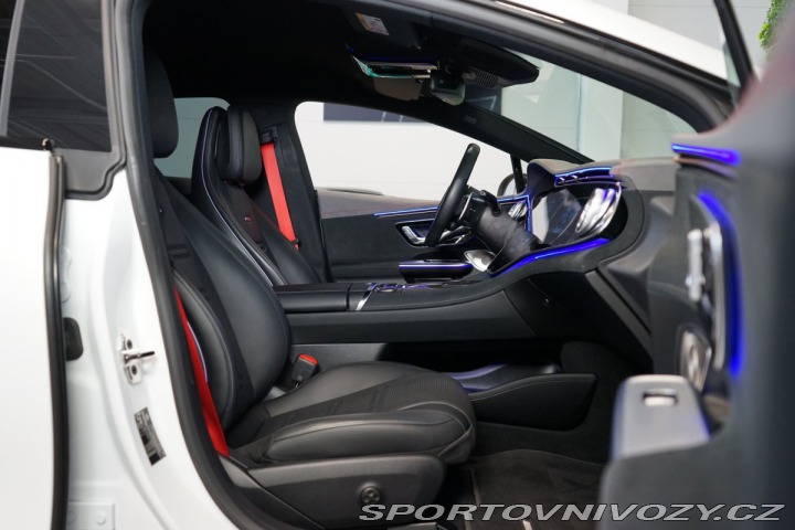 Mercedes-Benz Ostatní modely EQE 43 AMG*4M*HYPERSCREEN*TAŽ 2023