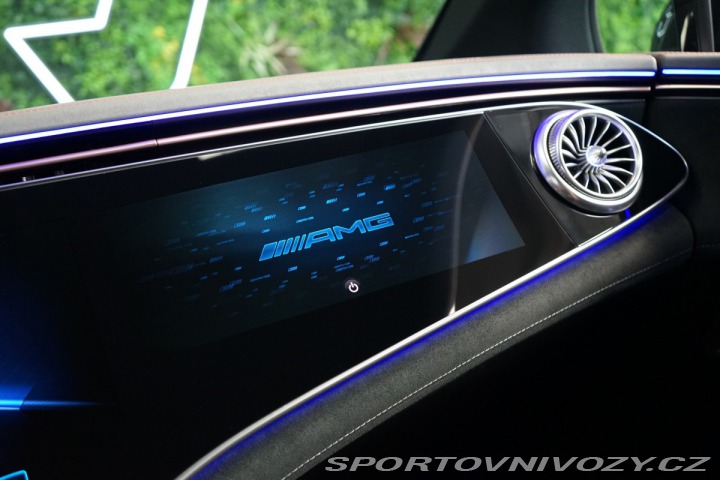 Mercedes-Benz Ostatní modely EQE 43 AMG*4M*HYPERSCREEN*TAŽ 2023