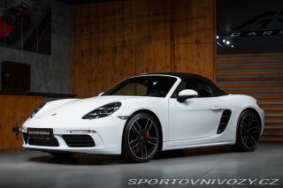 Porsche Boxster 718, BOSE, CHRONO, VÝFUKY 2017