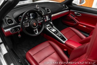 Porsche Boxster 718, BOSE, CHRONO, VÝFUKY 2017
