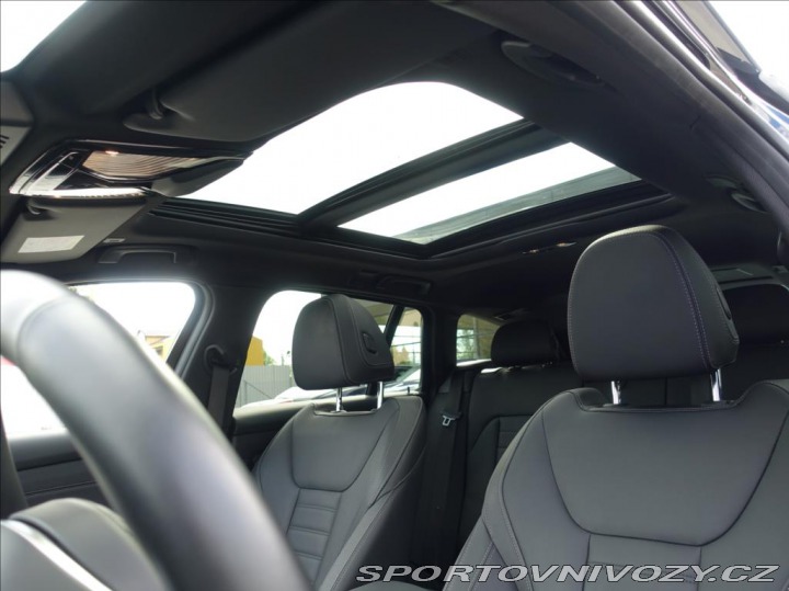 BMW 3 M340i xDrive Touring,DPH 2023