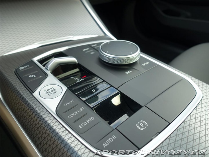 BMW 3 M340i xDrive Touring,DPH 2023