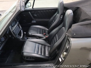 Porsche 911 964 Carrera 4 Cabriolet 1990