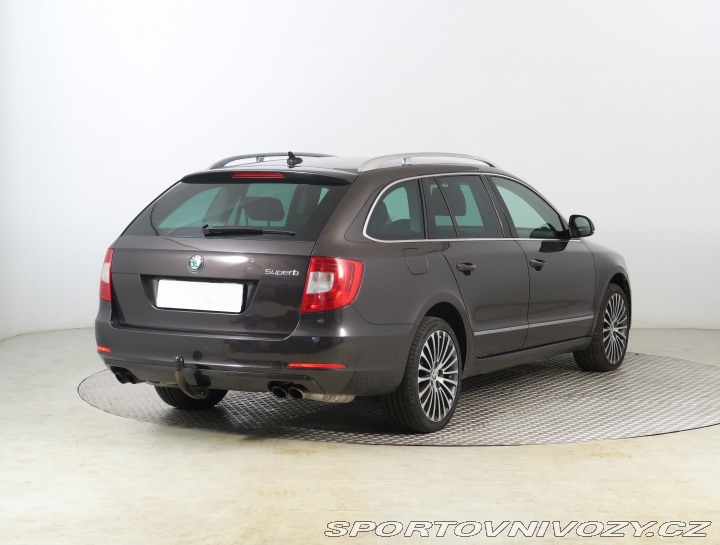 Škoda Superb Elegance 3.6 FSI V6 2010