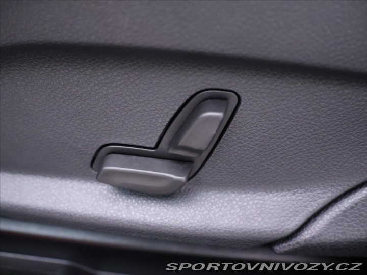 Mercedes-Benz Ostatní modely GLC 2,0 200 4Matic AMG line D 2020