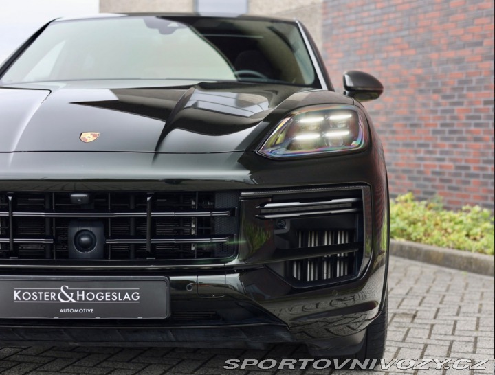 Porsche Cayenne Coupe V8 Turbo E-Hybrid 2024