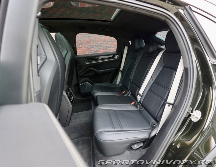 Porsche Cayenne Coupe V8 Turbo E-Hybrid 2024