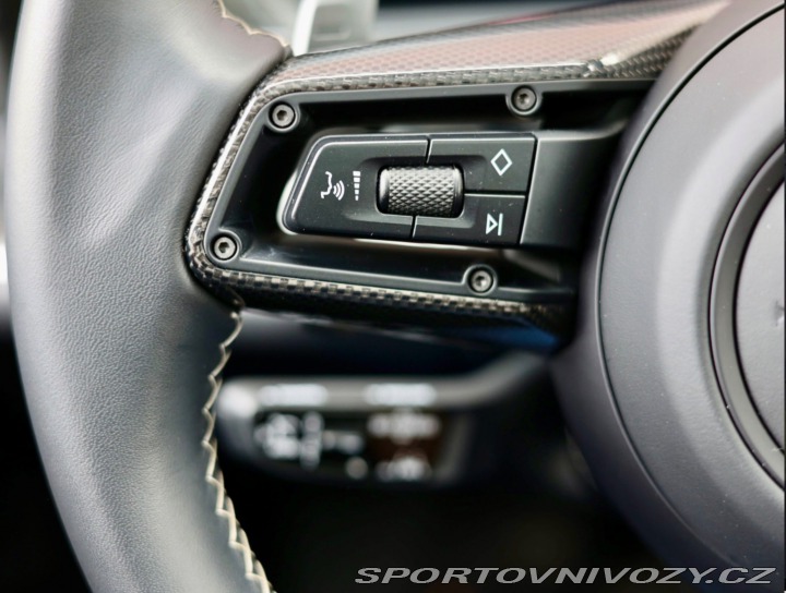 Porsche Cayenne Coupe V8 Turbo E-Hybrid 2024