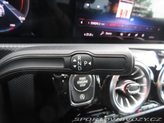 Mercedes-Benz A AMG Line A 180 d 2021