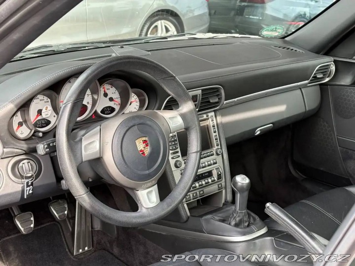 Porsche 911 Carrera 4S 2009