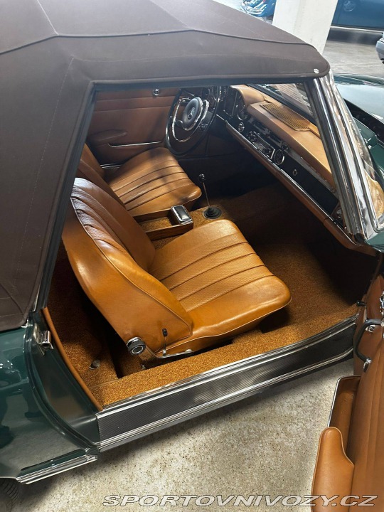 Mercedes-Benz SL W113 230 SL 1969