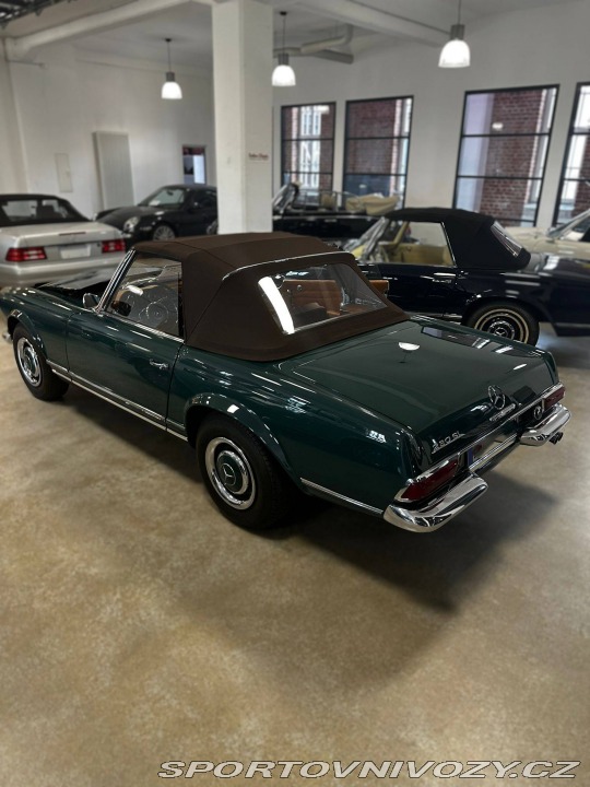 Mercedes-Benz SL W113 230 SL 1969
