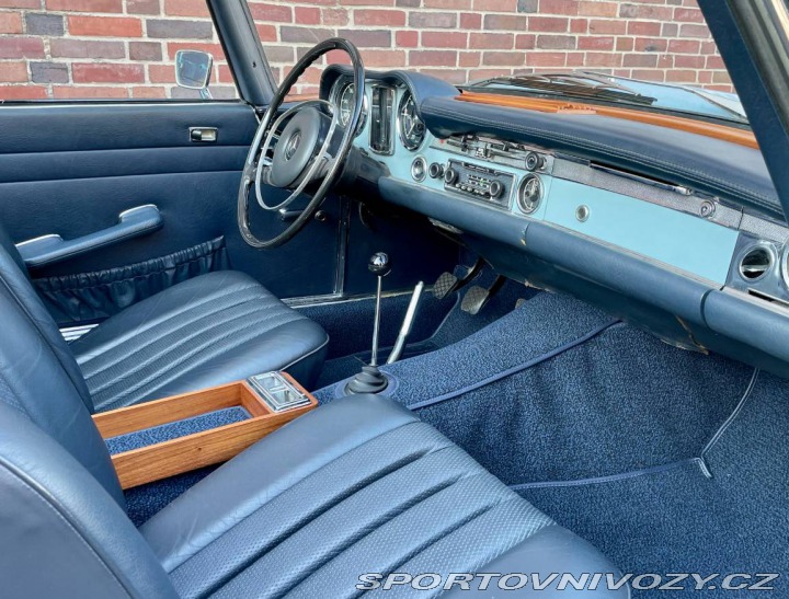 Mercedes-Benz SL W113 280 SL Pagoda 1969