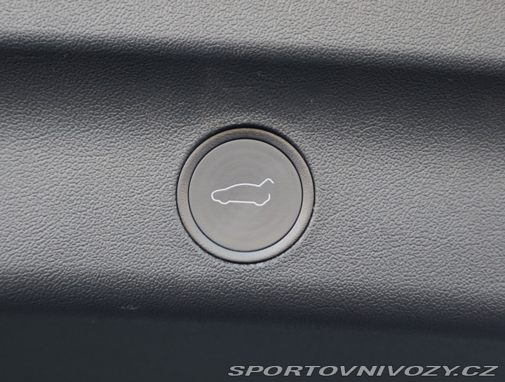 Tesla Model Y . Long Range AWD 75kWh 2021