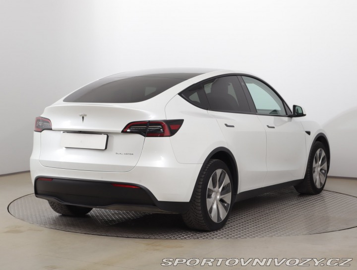 Tesla Model Y . Long Range AWD 75kWh 2021