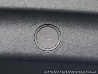 Tesla Model Y . Long Range AWD 75kWh 2021