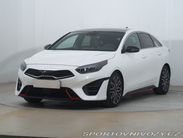 Kia ProCeed GT GT 1.6 T-GDI 2024