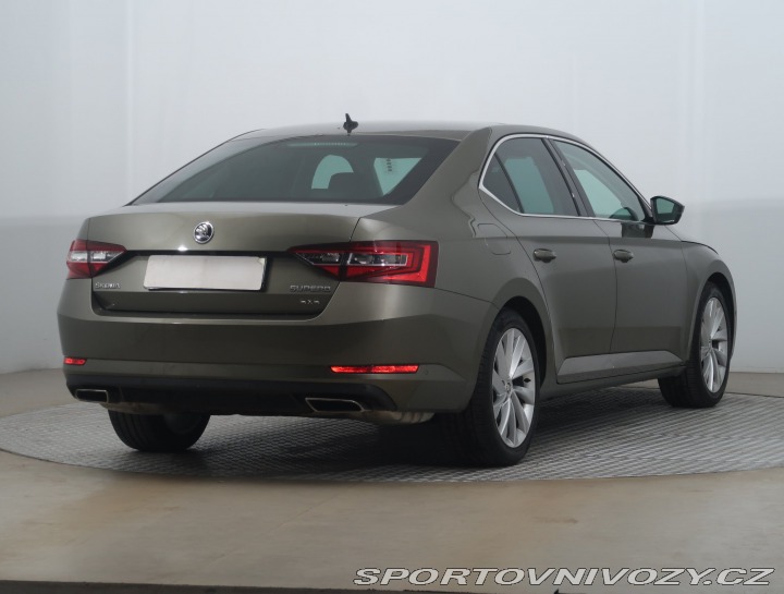 Škoda Superb Style Plus 2.0 TSI 2015