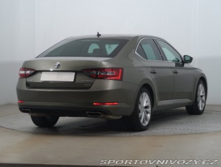 Škoda Superb Style Plus 2.0 TSI 2015