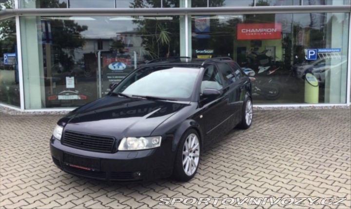 Audi A4 Avant 3,0   220 PS • Auto 2003