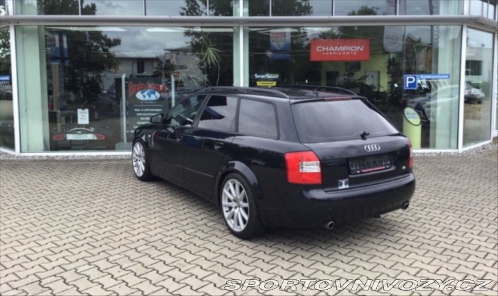 Audi A4 Avant 3,0 220 PS • Auto 2003