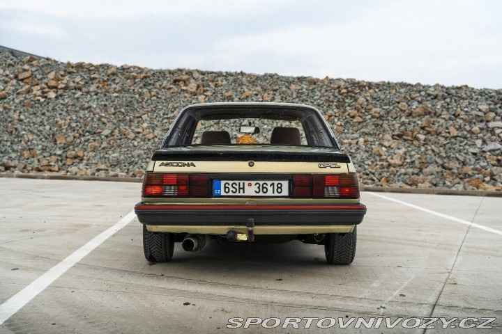 Opel Ostatní modely Ascona 2,0 C 1800