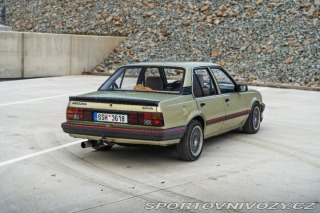 Opel Ostatní modely Ascona 2,0   C 1800