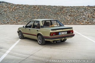 Opel Ostatní modely Ascona 2,0   C 1800