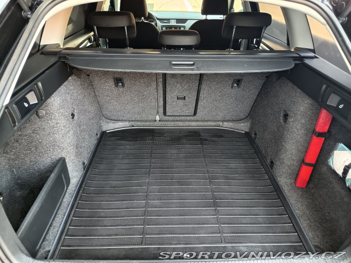 Škoda Ostatní modely Combi 2 0TDI Scout 4x4 2016