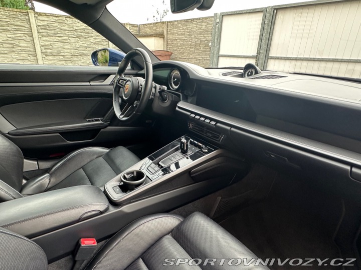 Porsche 911 Carrera 4S nový motor 2020