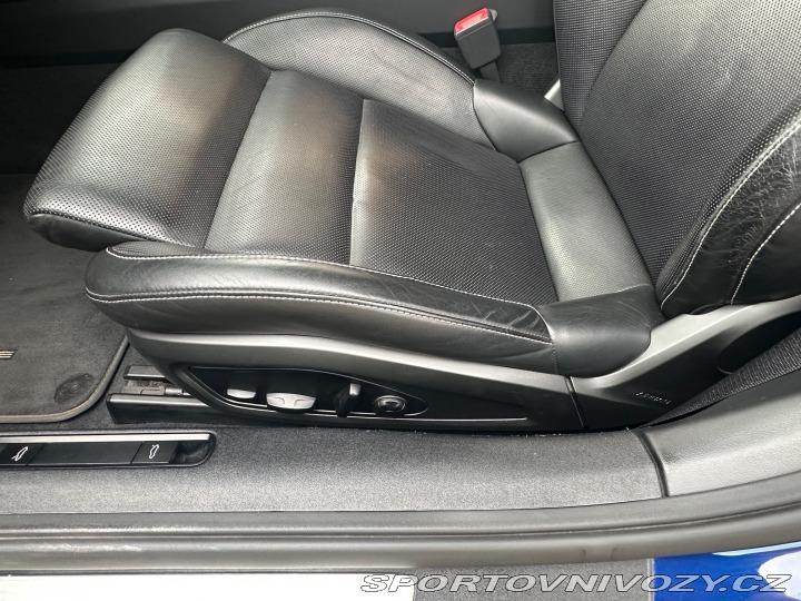 Porsche 911 Carrera 4S nový motor 2020
