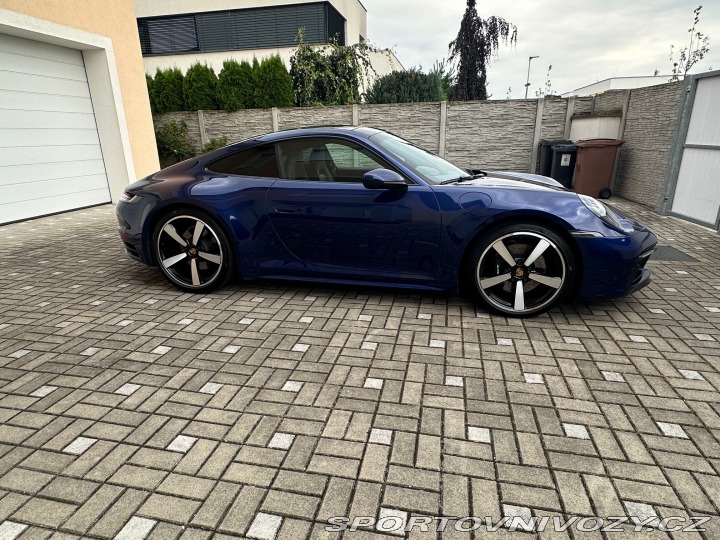 Porsche 911 Carrera 4S nový motor 2020