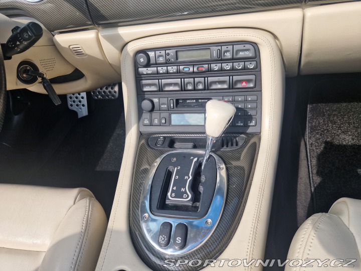 Jaguar XKR 2005